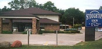 Days Inn By Wyndham Stoughton Wi. Esterno foto